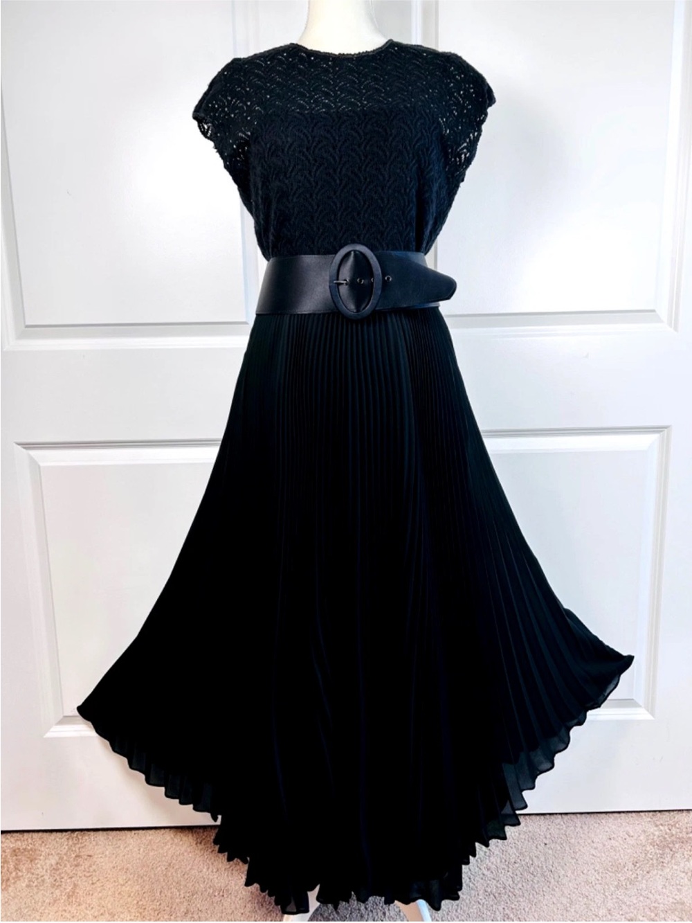 Vtg Kay Unger NY Dress Black Elegant Evening Formal Pleated Crochet Old Money 12